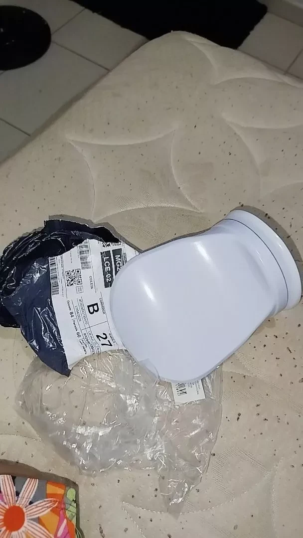 Foto da cliente: Pouso de Pé recém-chegado, ao lado da embalagem