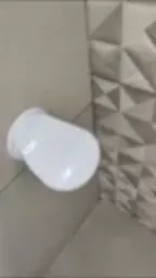 Foto de cliente: Pouso de Pé instalado na parede do box
